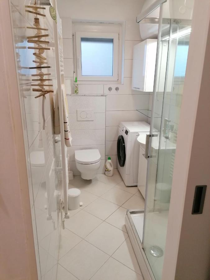 Apartma Ladinka Izola Exterior foto